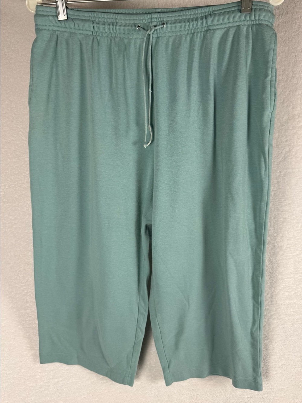 Hasting & Smith elastic waist w/ drawstring shorts - Size Large